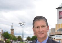 Lawrence Springborg sworn in for his second term as Mayor