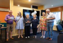 Reminiscing with old neighbours